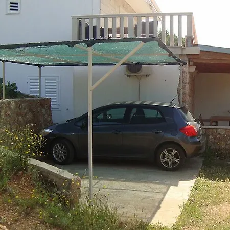 Sveta Nedilja 4610b Jelsa (Hvar)